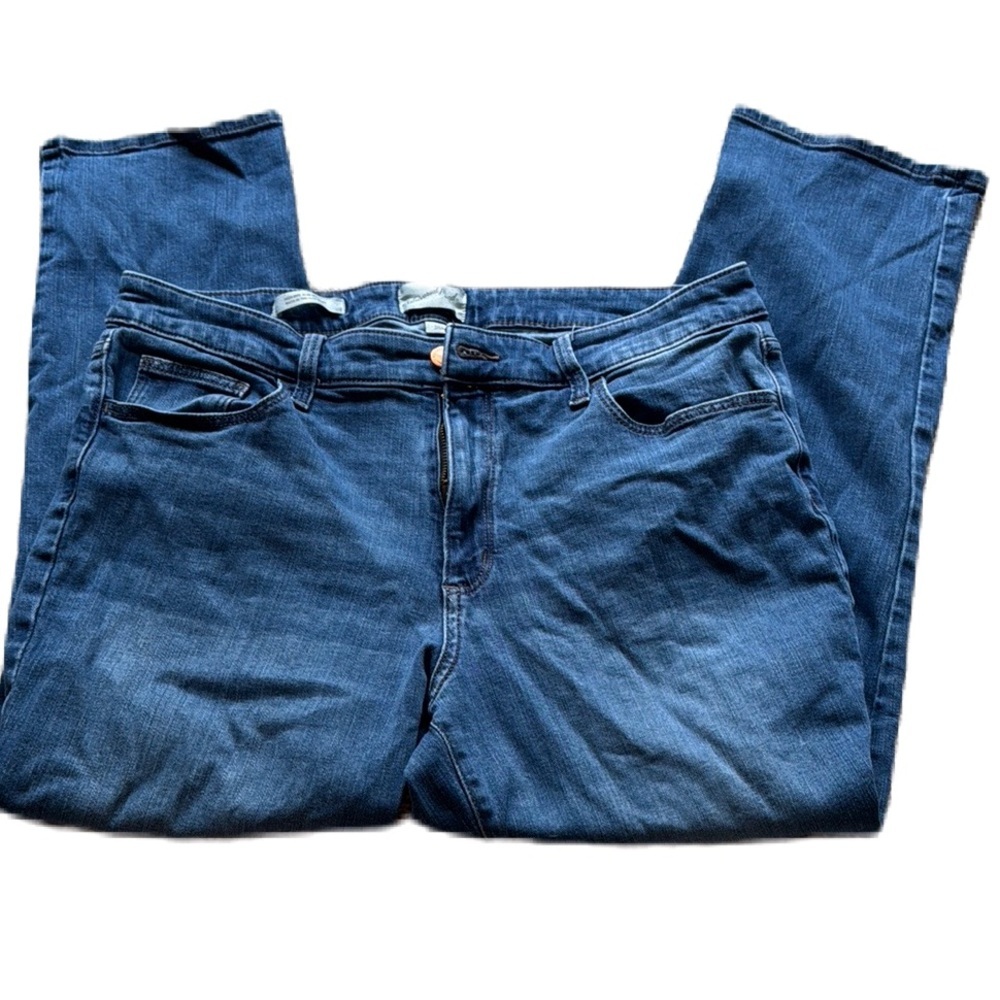 Universal Thread Blue Straight Leg Jeans